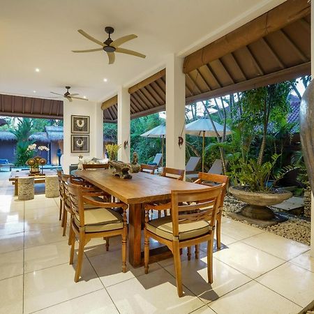 Asrina Villa'S Seminyak מראה חיצוני תמונה