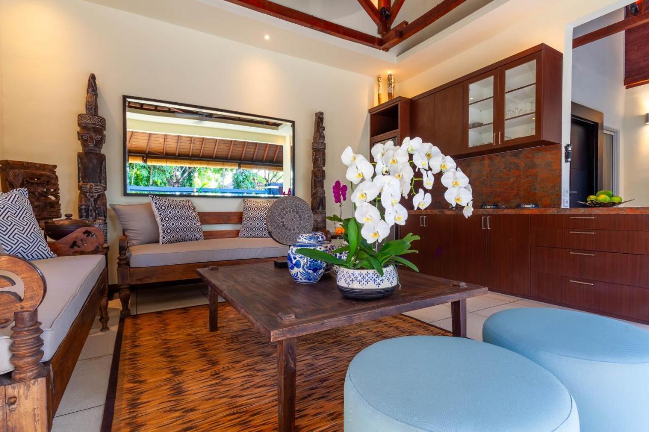 Asrina Villa'S Seminyak מראה חיצוני תמונה